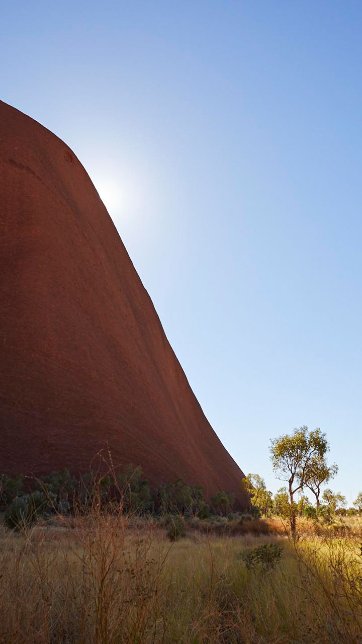 Image of Uluru.